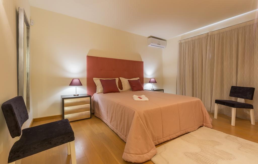 Villa Gardenia - Sea View, Wifi, Games Room Албуфейра Номер фото